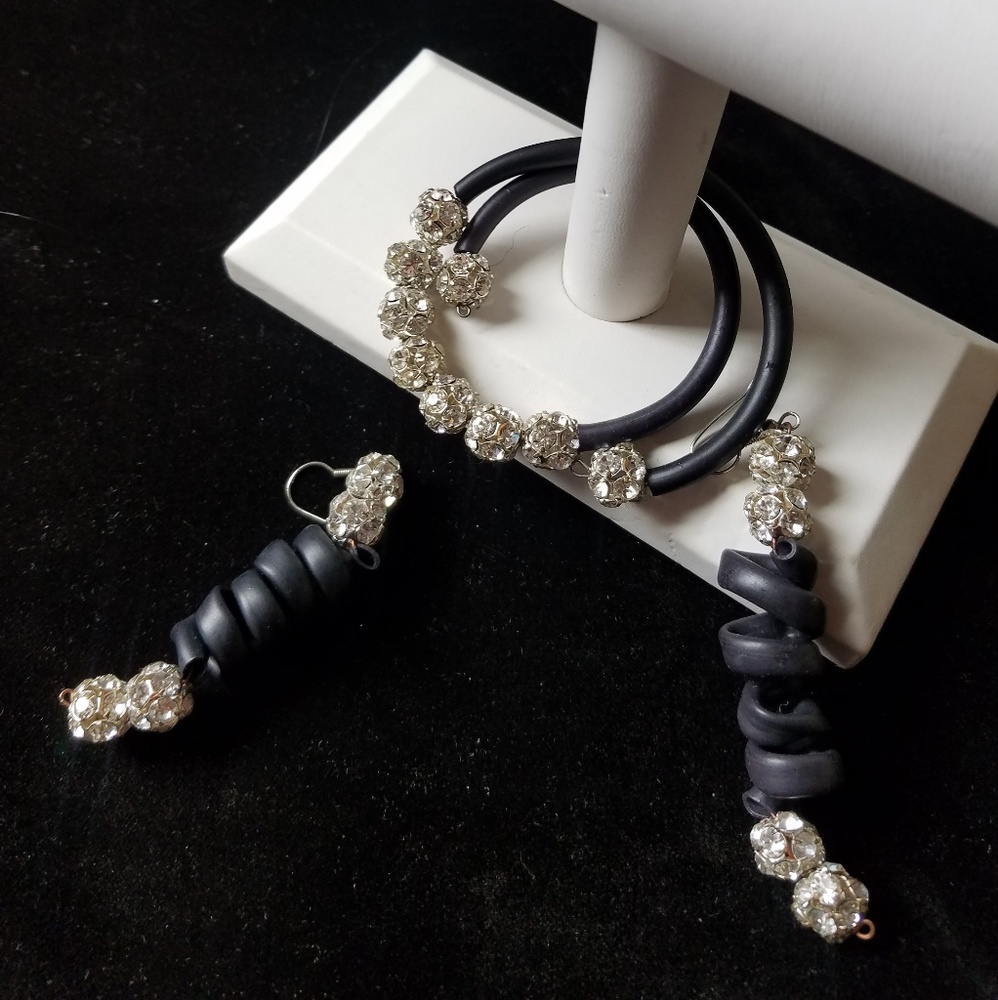 Vintage 80's rubber & rhinestone jewelry set